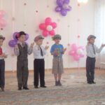 Муравьишки поют для девчат